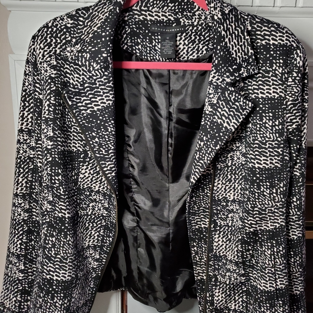 Moto jacket with zipper
